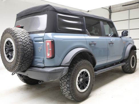 Used 2022 Ford Bronco Badlands w/ Sasquatch Package image 4