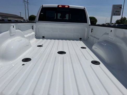 New 2026 RAM 3500 Laramie AWD/4WD image 10