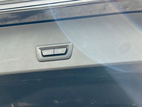 Used 2025 BMW X3 xDrive30i AWD/4WD image 46