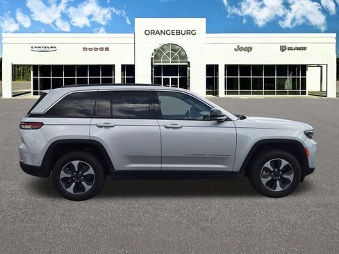 Used 2024 Jeep Grand Cherokee Limited 4xe AWD/4WD image 10
