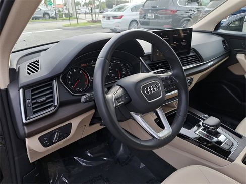 Certified 2023 Audi Q5 2.0T Premium w/ Convenience Package image 7