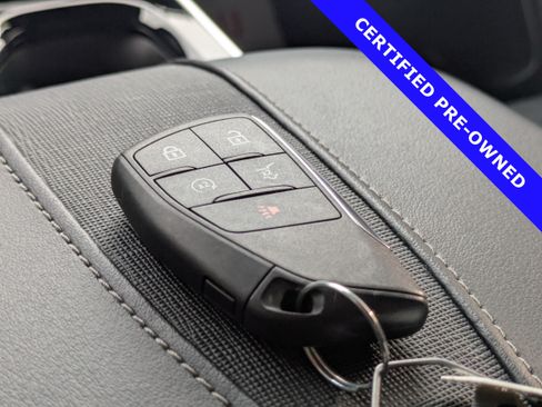 Used 2025 Buick Enclave Sport Touring w/ Power Package FWD image 37
