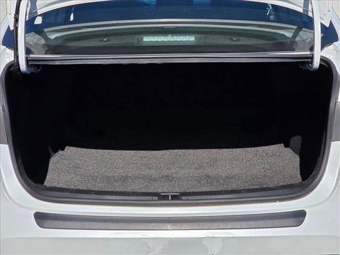 Used 2022 Toyota Corolla LE w/ Carpet Mat Package (TMS) image 6