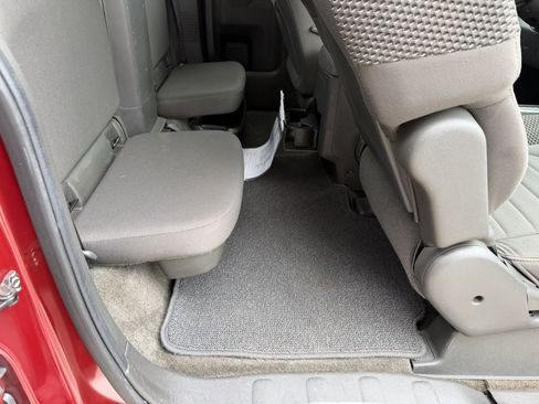 Used 2012 Nissan Frontier SV w/ Sport Appearance Pkg image 15