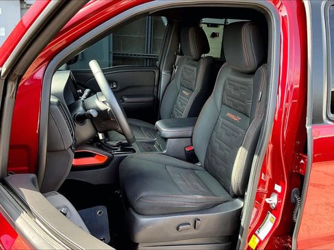 Used 2023 Nissan Frontier Pro-X w/ Pro Convenience Package image 8