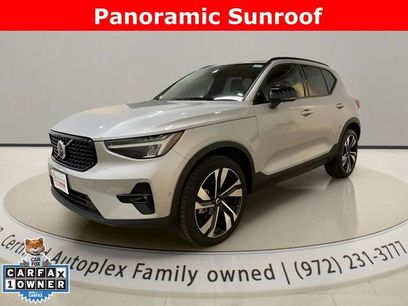 Used 2025 Volvo XC40 B5 Plus