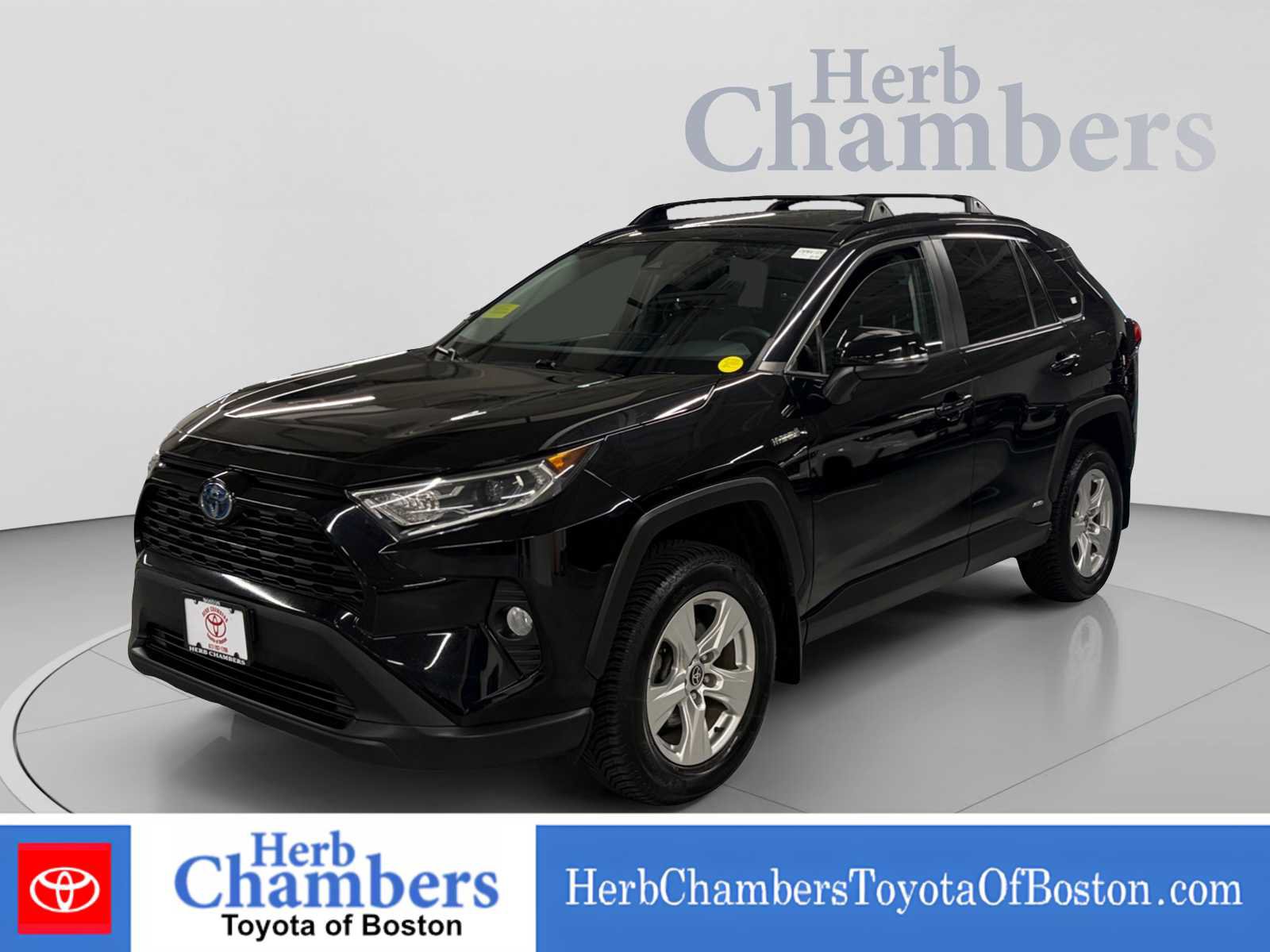 Used 2021 Toyota RAV4 XLE w/ Convenience Package AWD/4WD image 11