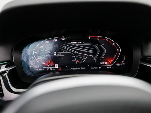 Used 2022 BMW M550i xDrive w/ Executive Package image 15