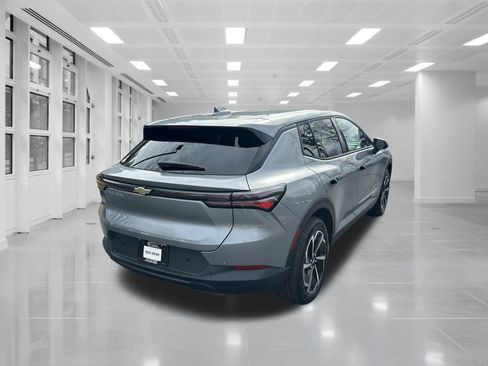 New 2026 Chevrolet Equinox EV LT image 5