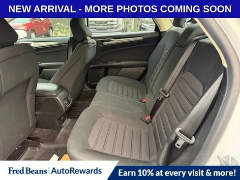 Used 2020 Ford Fusion SE FWD image 11