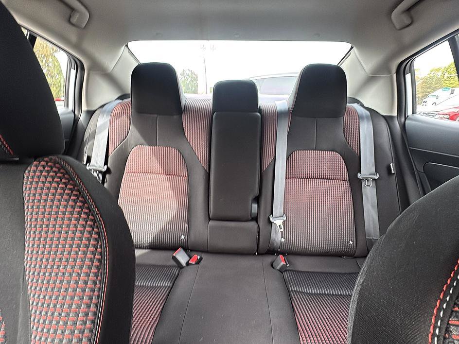 Certified 2026 Nissan Sentra SR w/ Floor Mat Package FWD image 26