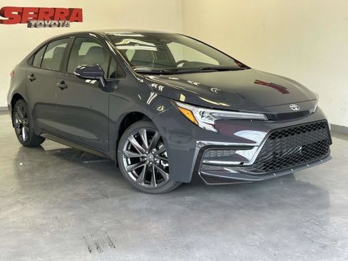 Used 2026 Toyota Corolla SE w/ SE Package FWD image 1