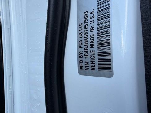 New 2026 Jeep Grand Cherokee Laredo image 28