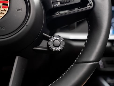 Used 2022 Porsche 911 Turbo S image 46