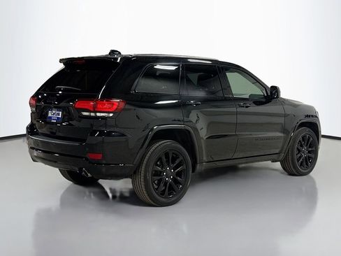 Used 2020 Jeep Grand Cherokee Altitude image 7