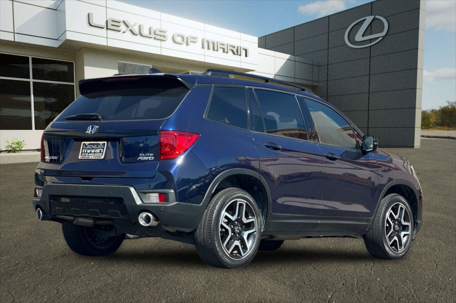 Used 2023 Honda Passport Elite image 9
