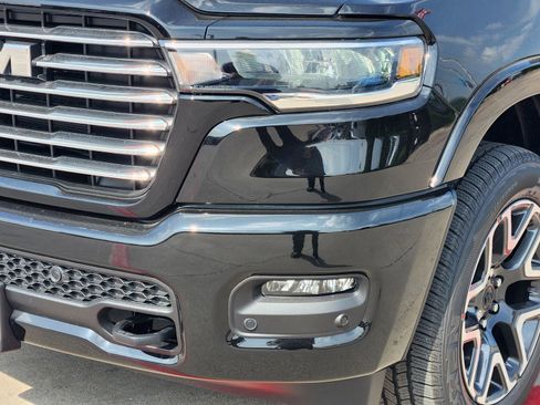 New 2026 RAM 1500 Laramie AWD/4WD image 9
