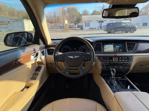 Used 2017 Genesis G80 3.8 image 31