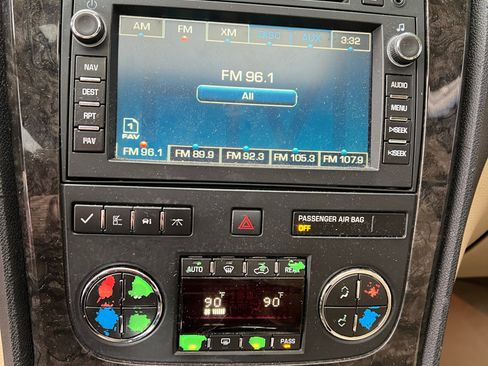 Used 2012 GMC Acadia Denali image 15