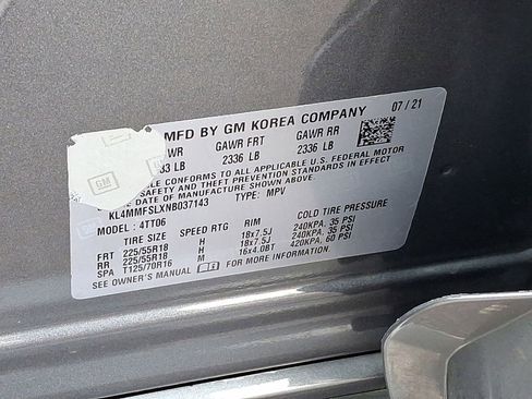 Certified 2022 Buick Encore GX Essence w/ Sport Touring Package image 32