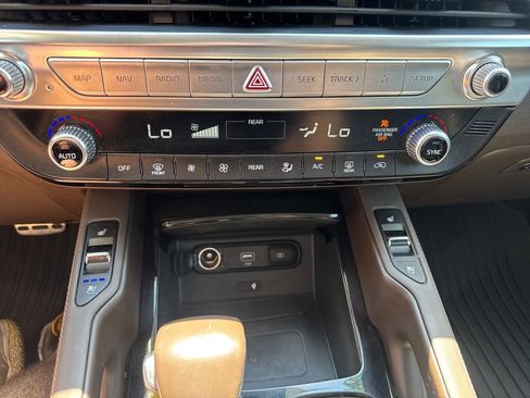 Used 2020 Kia Telluride SX FWD image 31
