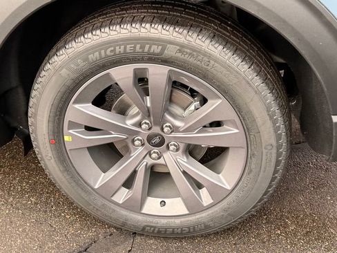 New 2026 Ford Explorer Active w/ Active Comfort Package image 9