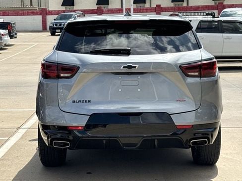 Used 2025 Chevrolet Blazer RS FWD image 5