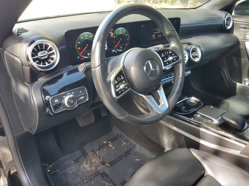 Used 2023 Mercedes-Benz CLA 250 w/ Premium Package image 16
