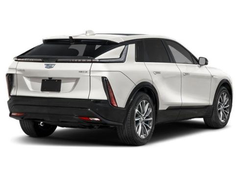 New 2026 Cadillac Lyriq Signature Sport AWD/4WD image 2