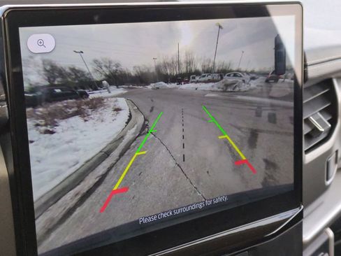 Used 2024 Ford Expedition XLT image 32