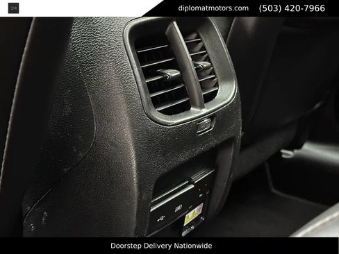Used 2019 Jeep Cherokee Trailhawk image 29