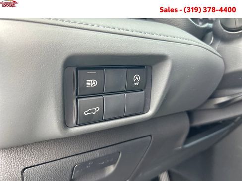 New 2026 Toyota Highlander XLE AWD/4WD image 24