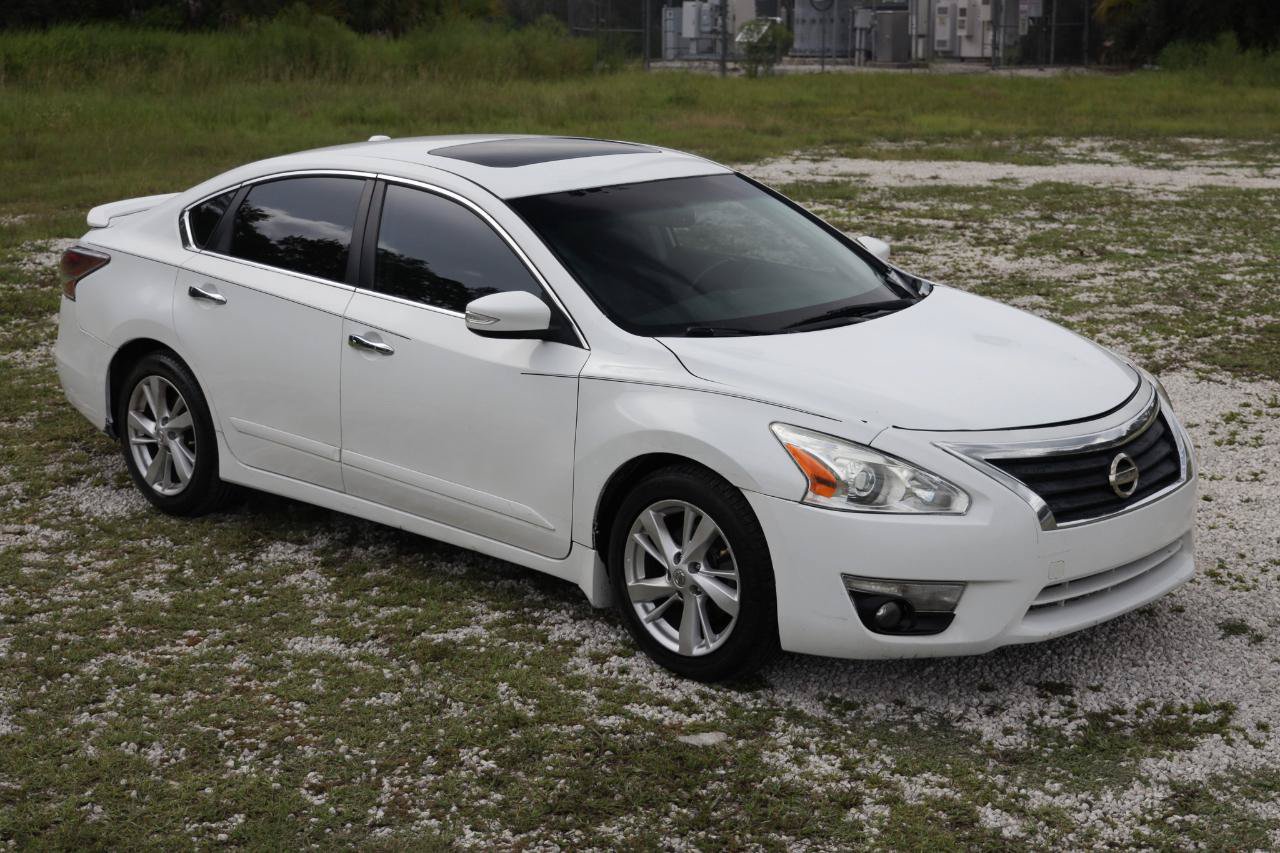Used 2015 Nissan Altima 2.5 SL w/ Technology Package FWD image 15