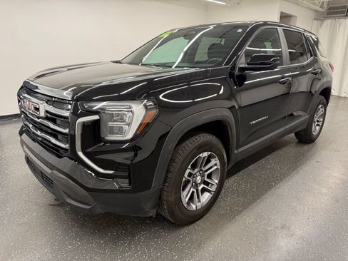 Used 2025 GMC Terrain Elevation AWD/4WD image 4