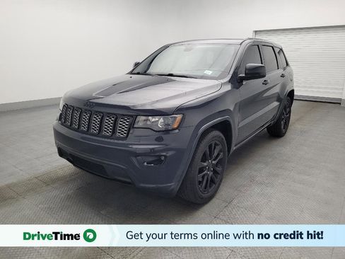 Used 2018 Jeep Grand Cherokee Altitude image 1