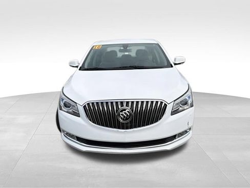 Used 2016 Buick LaCrosse Sport Touring FWD image 8