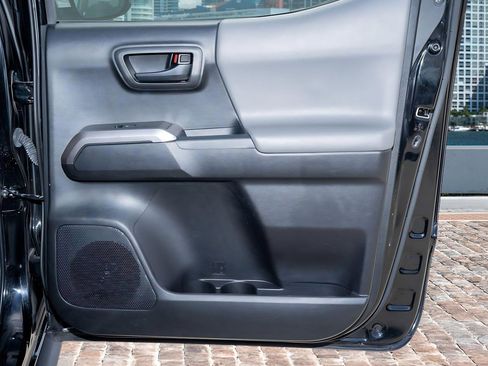 Used 2023 Toyota Tacoma SR5 RWD image 13