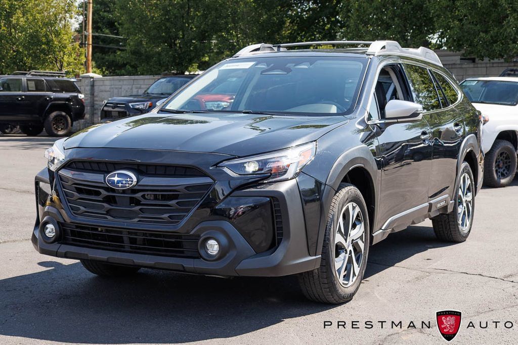 Used 2024 Subaru Outback Touring AWD/4WD image 16