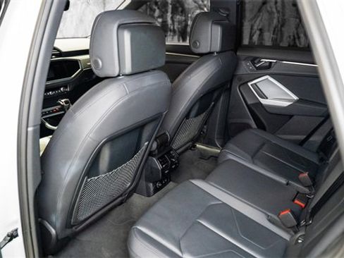 Used 2024 Audi Q3 2.0T Premium image 13