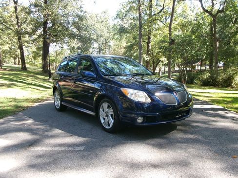 Used 2006 Pontiac Vibe w/ Security Package image 3