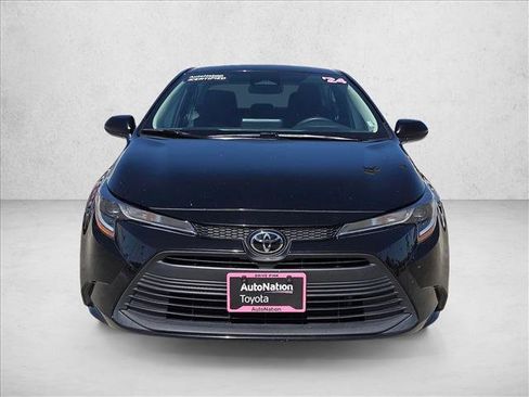 Certified 2024 Toyota Corolla LE FWD image 2