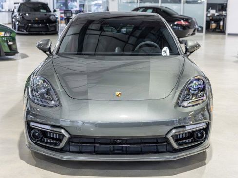 Used 2023 Porsche Panamera GTS image 9