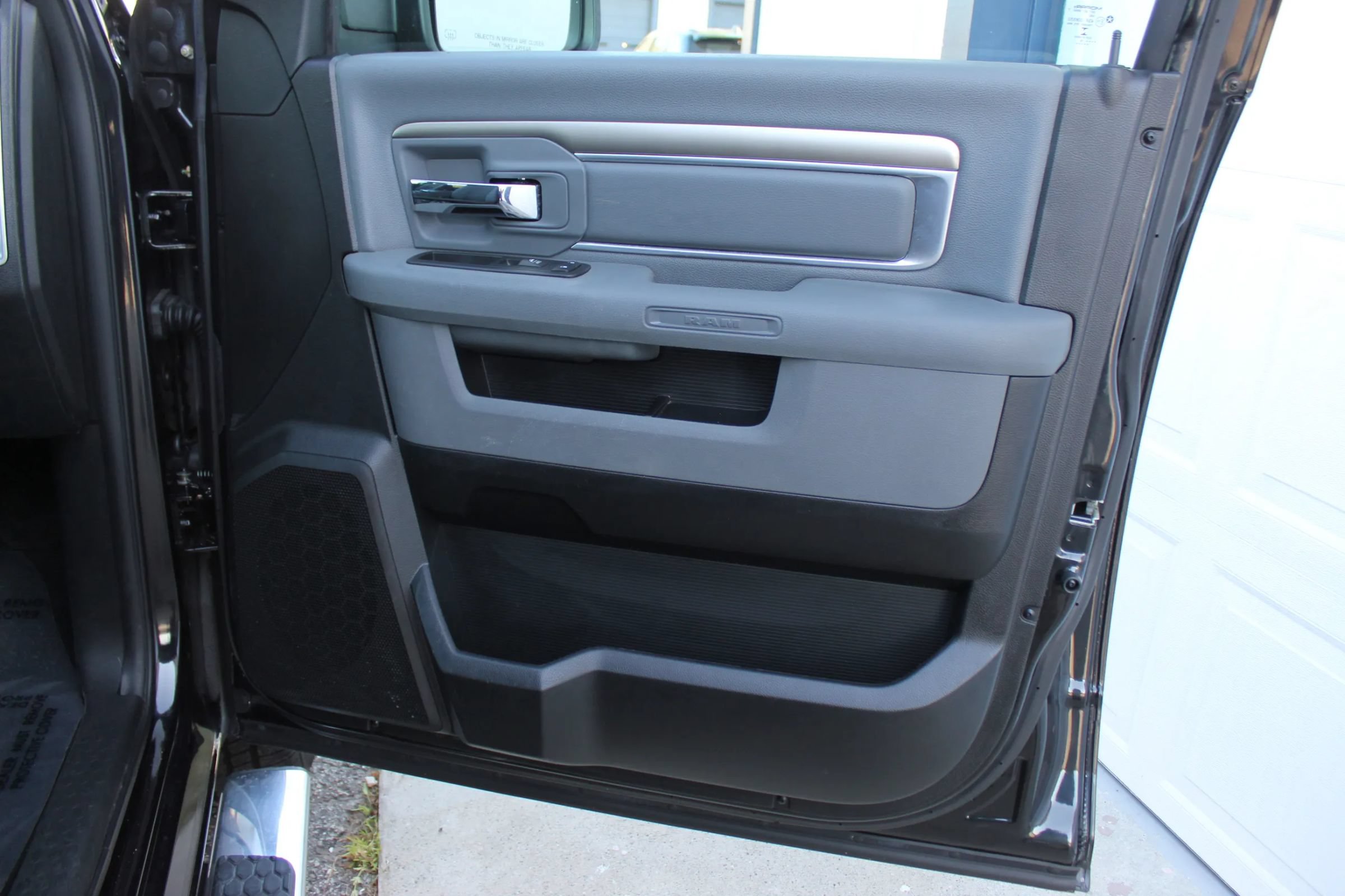 Used 2017 RAM 1500 Big Horn AWD/4WD image 25