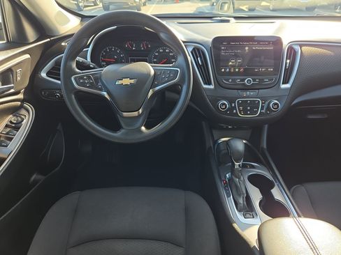Used 2024 Chevrolet Malibu LT FWD image 26