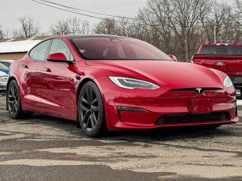 Used 2021 Tesla Model S Plaid image 1