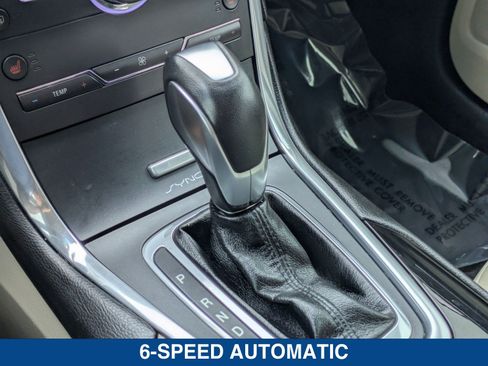 Used 2016 Ford Edge Titanium w/ Technology Package FWD image 33