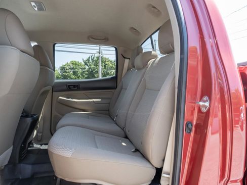Used 2014 Toyota Tacoma 4x4 Double Cab w/ Convenience Package image 17