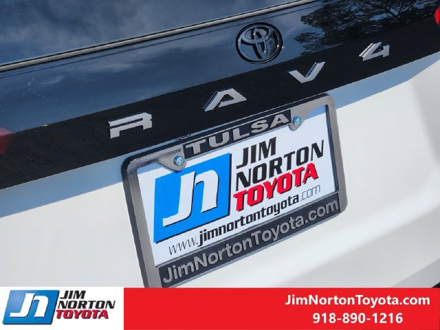 Used 2026 Toyota RAV4 SE AWD/4WD image 11