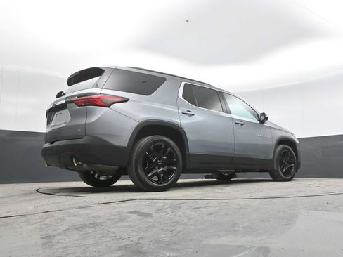 Used 2023 Chevrolet Traverse LT FWD image 48