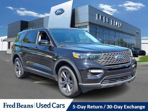 Used 2022 Ford Explorer XLT w/ Equipment Group 202A AWD/4WD image 1